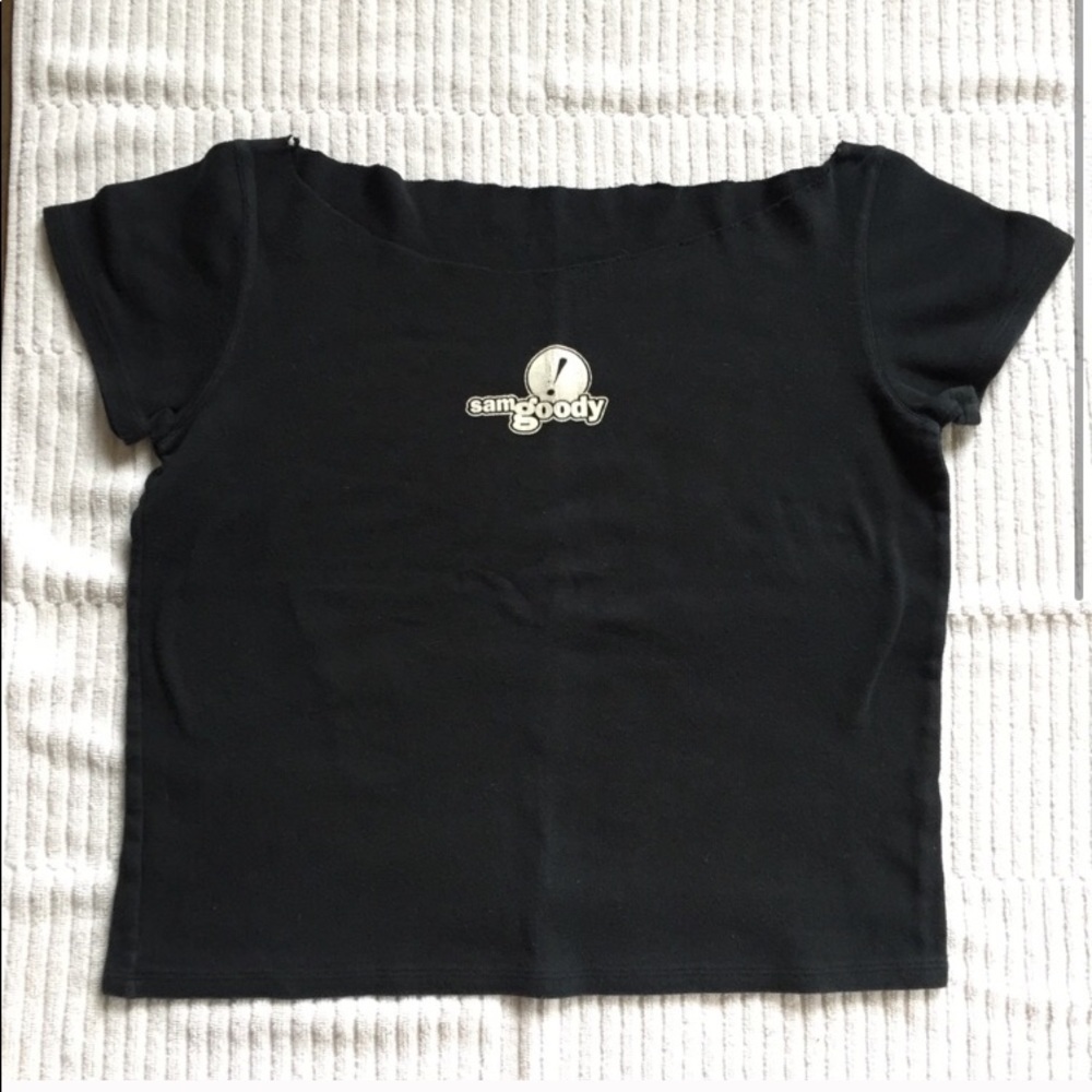 black sam goody tee